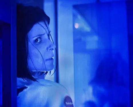 The Astronaut Review: Jump-Scares and Mysterious Phenomena in a Luxury Location