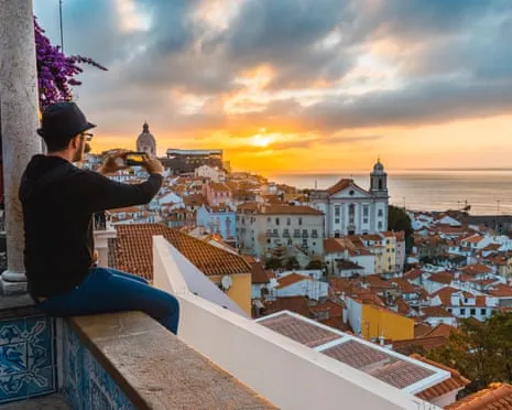Why Are Numerous US Citizens Choosing Portugal?